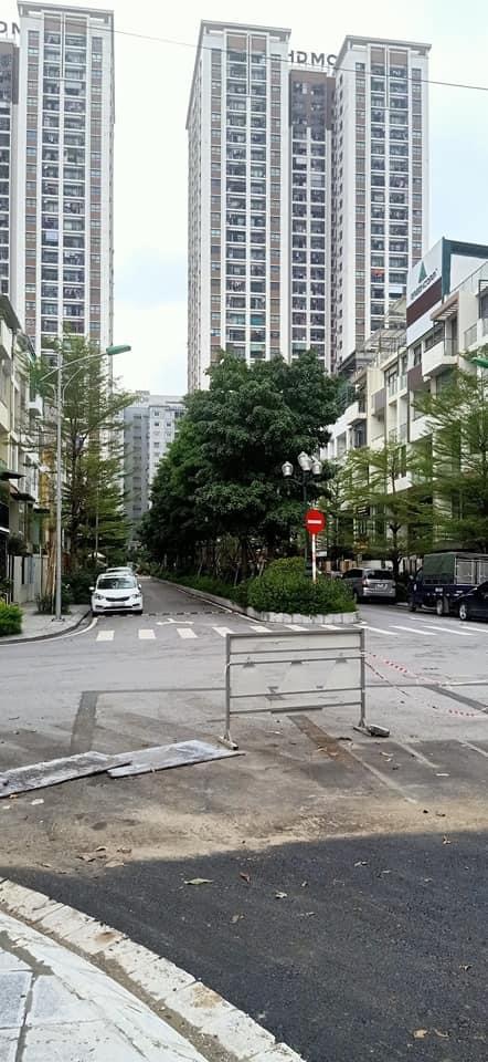 320m2
