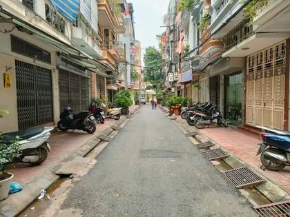 BÁN NHÀ NGUYỄN SƠN, Ô TÔ DỪNG ĐỖ 2 CHIỀU, VỈA HÈ, KINH DOANH NHÀ HÀNG - SIÊU THỊ.