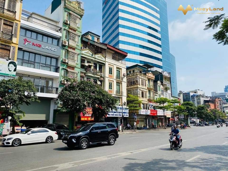 Phố vip Xã Đàn, hiếm gặp hai mặt phố, kinh doanh sầm uất