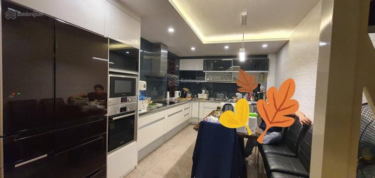 21 tỷ! Kinh Doanh Đỉnh! Mặt Phố Nguyên Hồng 58m2, 6 tầng, mt 3.8m