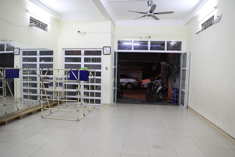 Bán nhà Lạc Long Quân – 90m2 x 4 tầng- Giá 17.9 tỷ