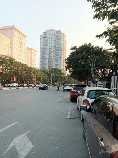 Bán gấp căn phân lô, ô tô tránh kinh doanh đường Hoàng Quốc Việt 145m2 giá 38 tỷ