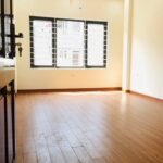 80m2