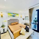 250m2
