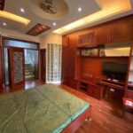 80m2