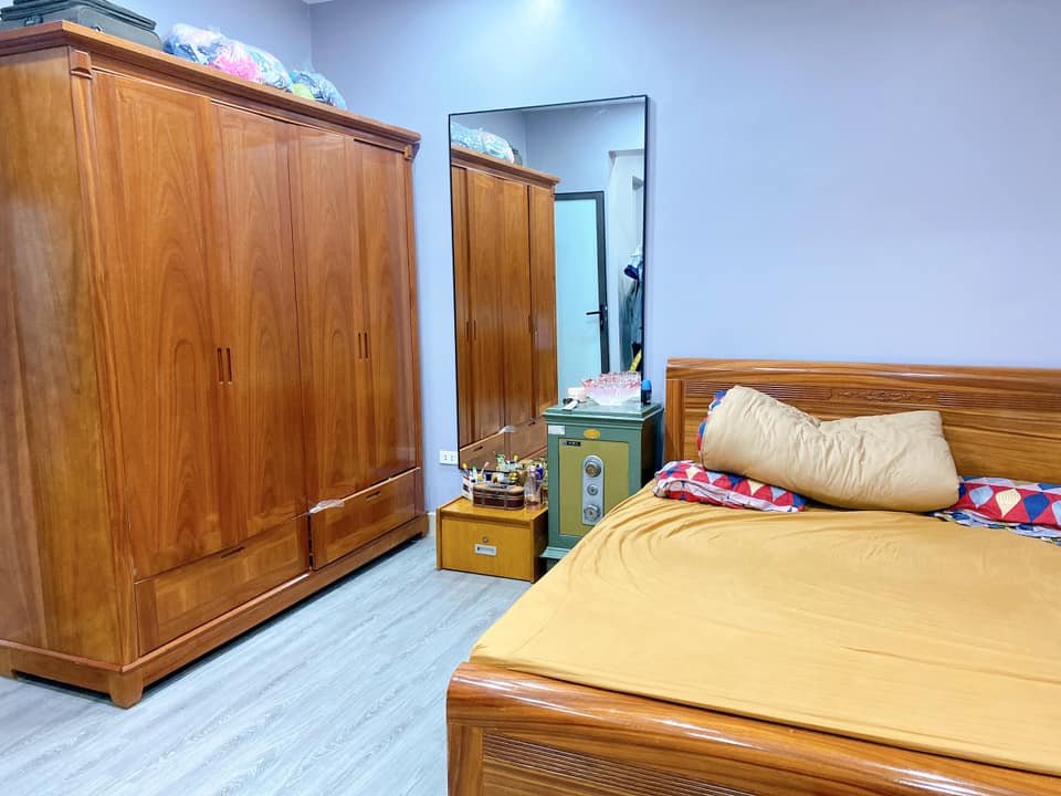 110m2