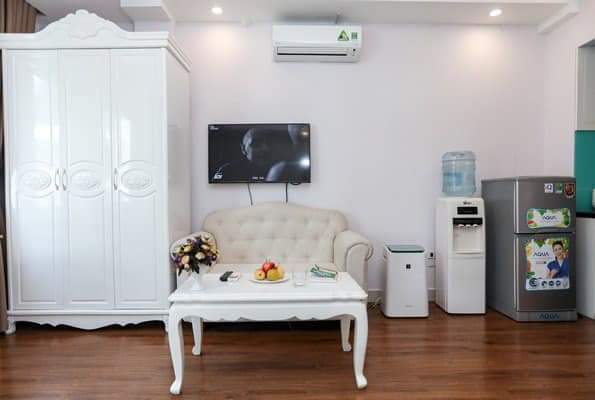 Bán dự án chung cư cao cấp mặt đường Hoàng Quốc Việt DT 4552m2, MT 120m Giá 310 tỷ