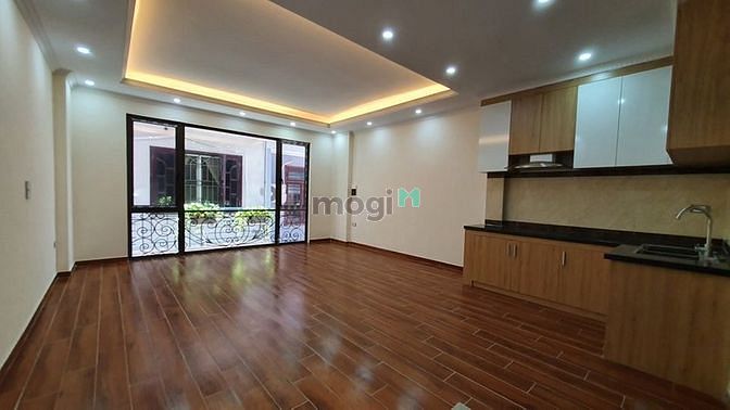 Mặt phố Thiên Hiền giá 17.5 tỷ, 62mx6T, Mới đẹp, KD tốt, có thang máy
