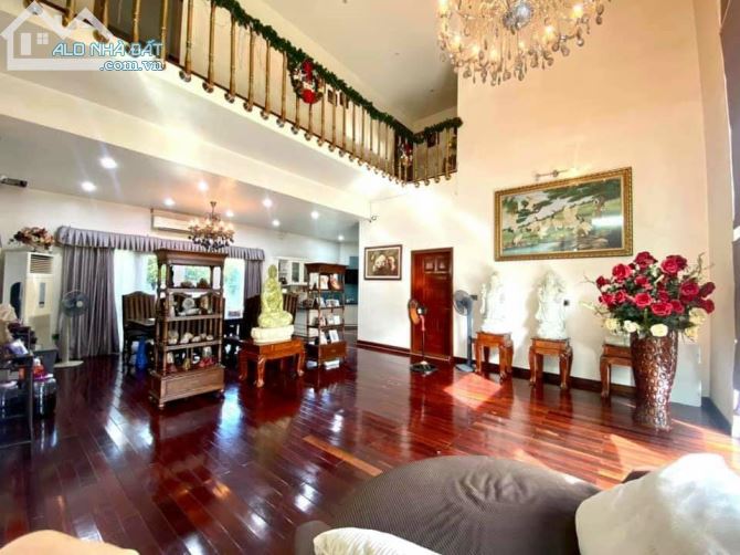 Bán mặt tiền Nguyễn Văn Tăng ngang 7 dài 35, giá rẻ chỉ 26 tỷ