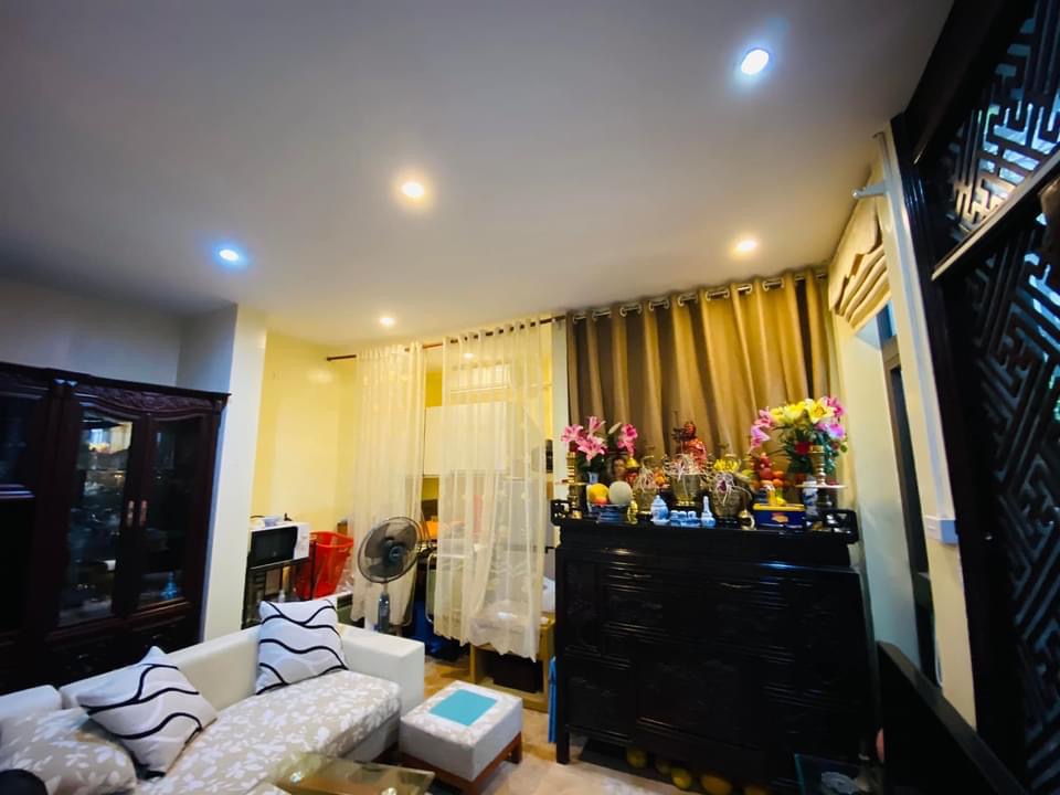 TRUNG TÂM ĐỐNG ĐA - NHÀ ĐẸP HOÀNG CẦU DIỆN TÍCH 80M x 5 TẦNG - MẶT TIỀN 5M - TỰ XÂY 3 THOÁNG, Ở LUÔN - GIÁ CHỈ 10,4 TỶ.