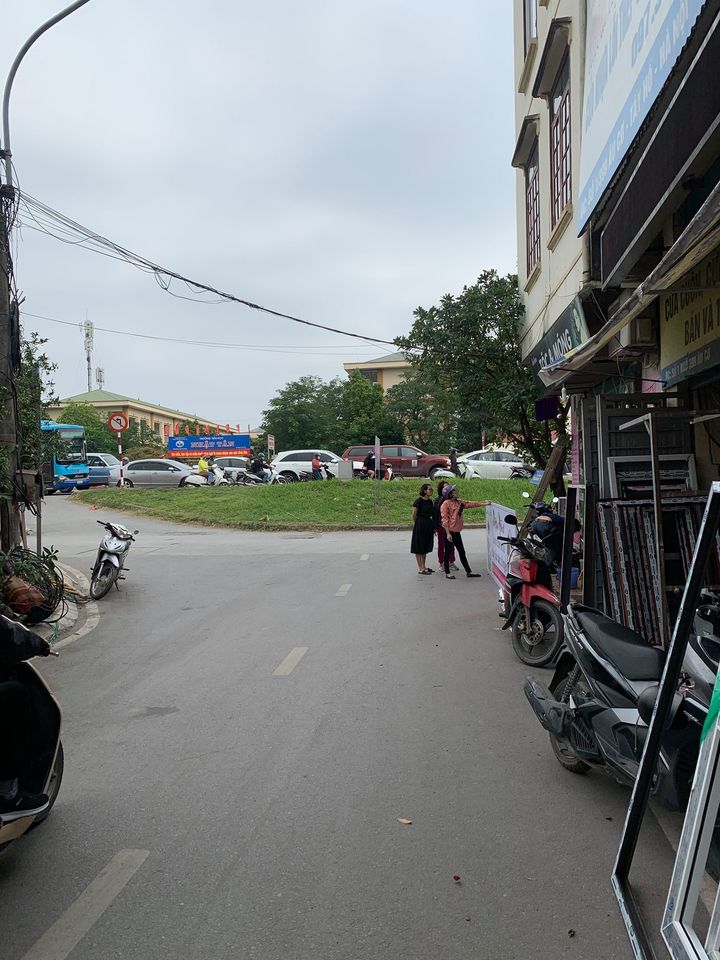 Bán đất Đường Âu Cơ, 64m2, 6.1m mặt tiền, 12 tỷ