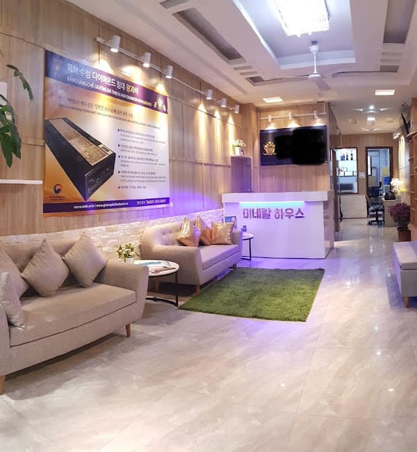 HIẾM-Phố Hàn-Nguyễn Thị Định, Cầu Giấy 85m2 x9 Tầng giá 24.5 Tỷ, Ô tô đỗ cửa,kinh doanh tốt