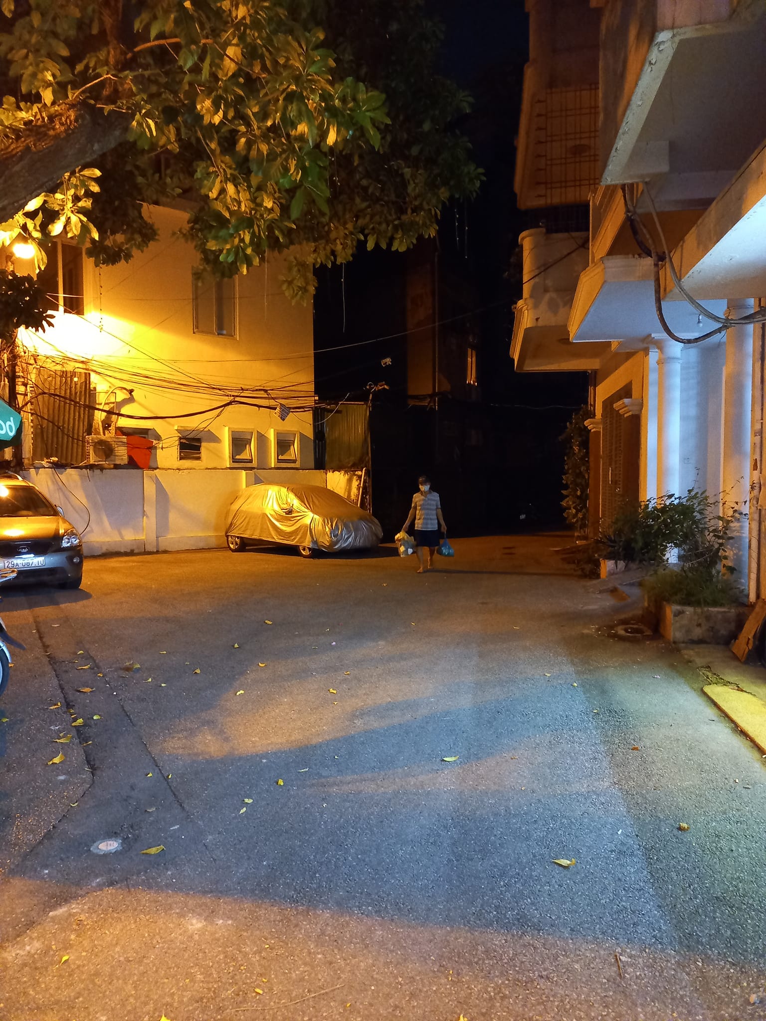 Nhà mặt ngõ 37 Tạ Quang Bửu, ô tô tránh, 55m2 x 4 tầng, mặt tiền 4m, giá 11.5 tỷ