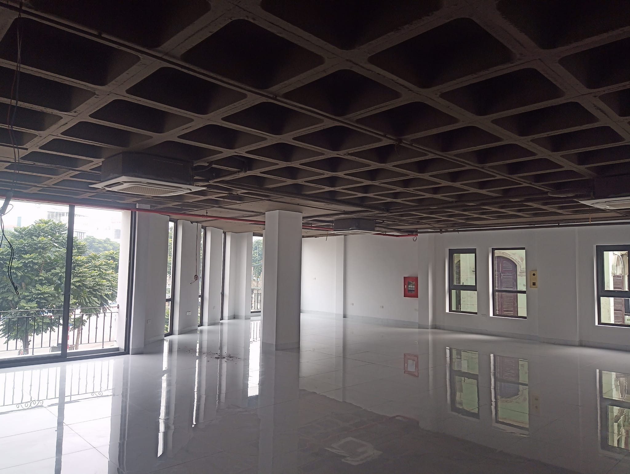 Nhà mặt phố khu Thanh Nhàn, 226m2 x 8 tầng thang máy, mặt tiền 10.4m, giá 73 tỷ