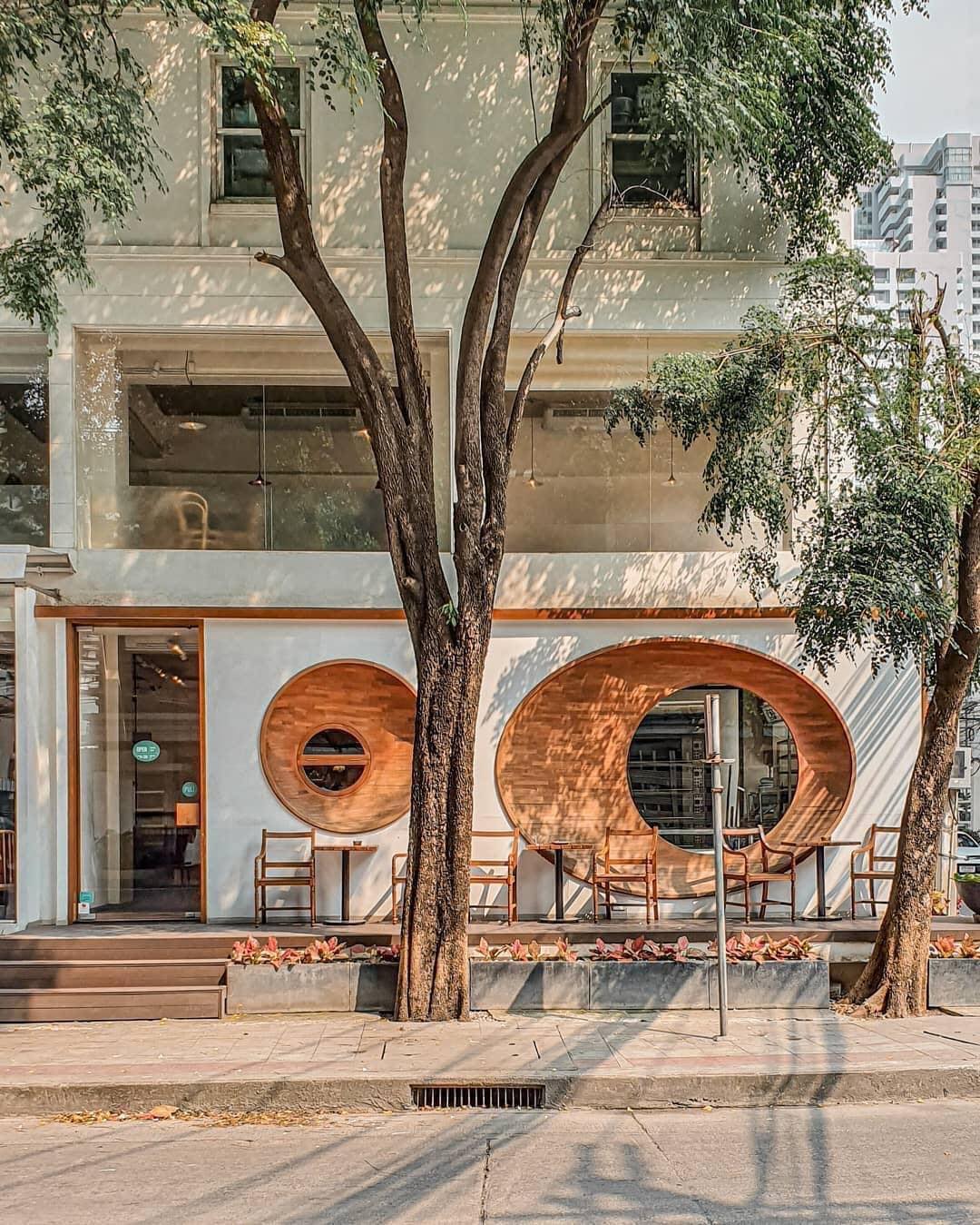 Cho thuê nhà mặt phồ Phố Huế , 200m2 x 3.5tầng , mặt tiền 5m giá 170 triệu