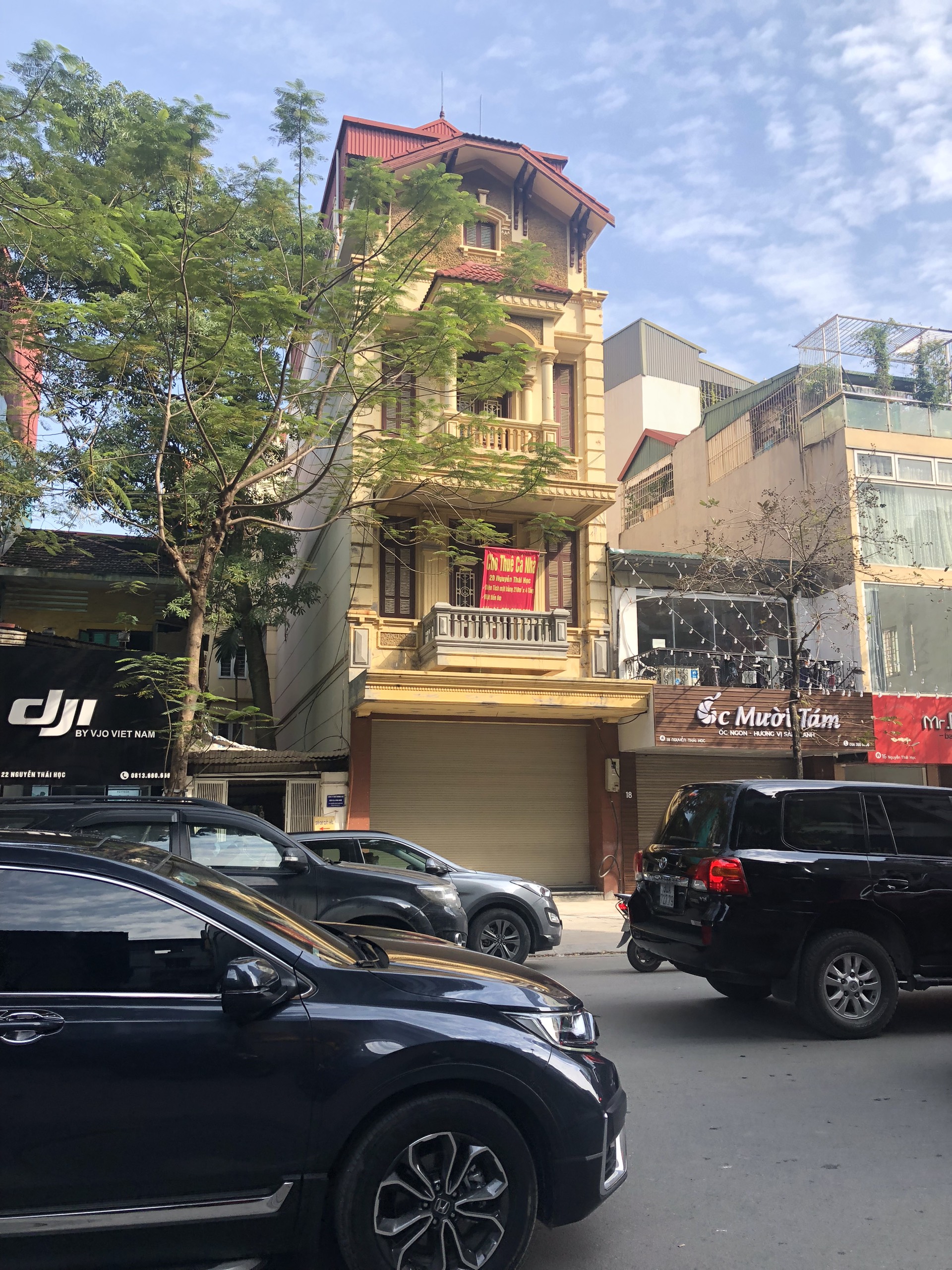 Cho thuê nhà mặt phố Phan Đình Phùng, diện tích mặt bằng rộng 55m2 mặt tiền 5m, 9 tầng