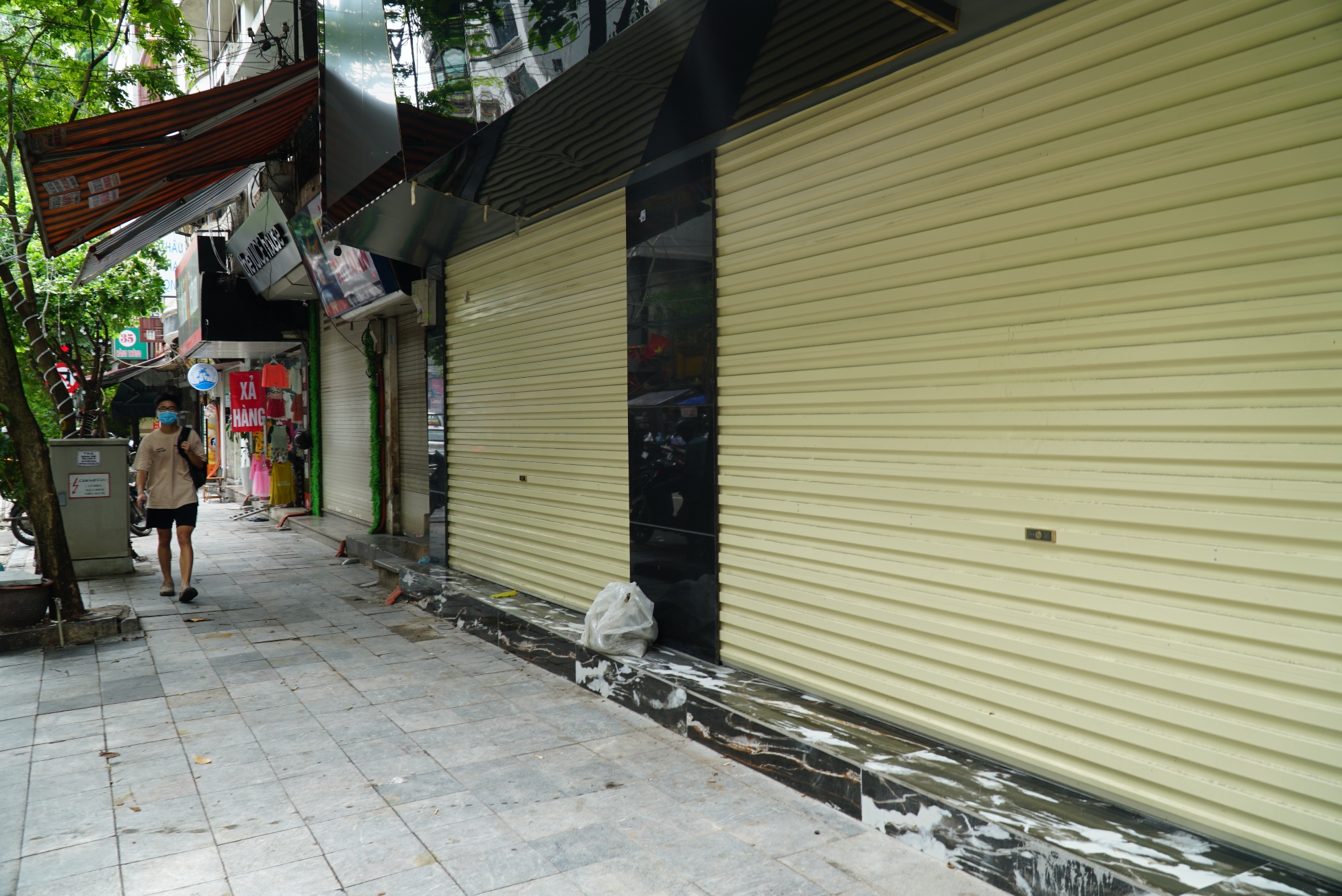 200m2
