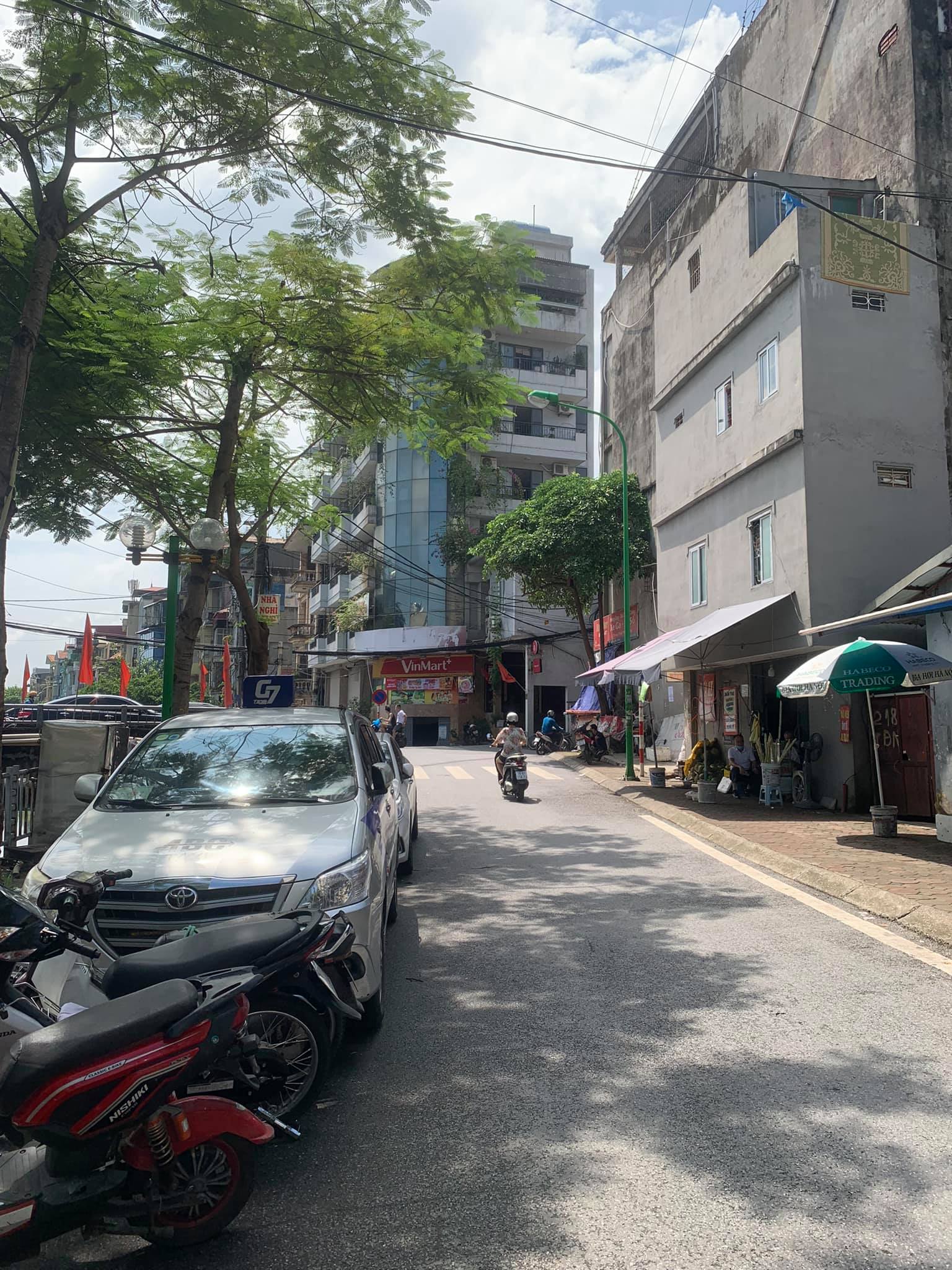 Nhà mặt phố Trần Đại Nghĩa, vỉa hè rộng, 85m2, mặt tiền 4.5m, giá 17.8 tỷ