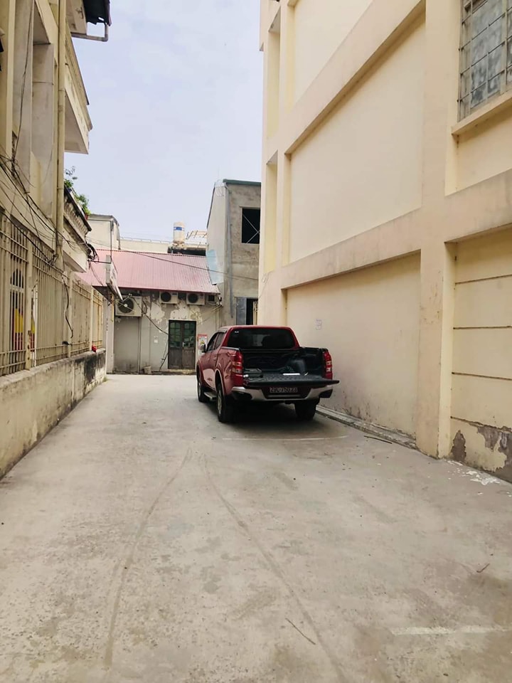 Bán nhà PHÂN LÔ DT 52m2 Cầu Giấy, 7T THANG MÁY, GARA Ô TÔ, Ở + VP cực đỉnh