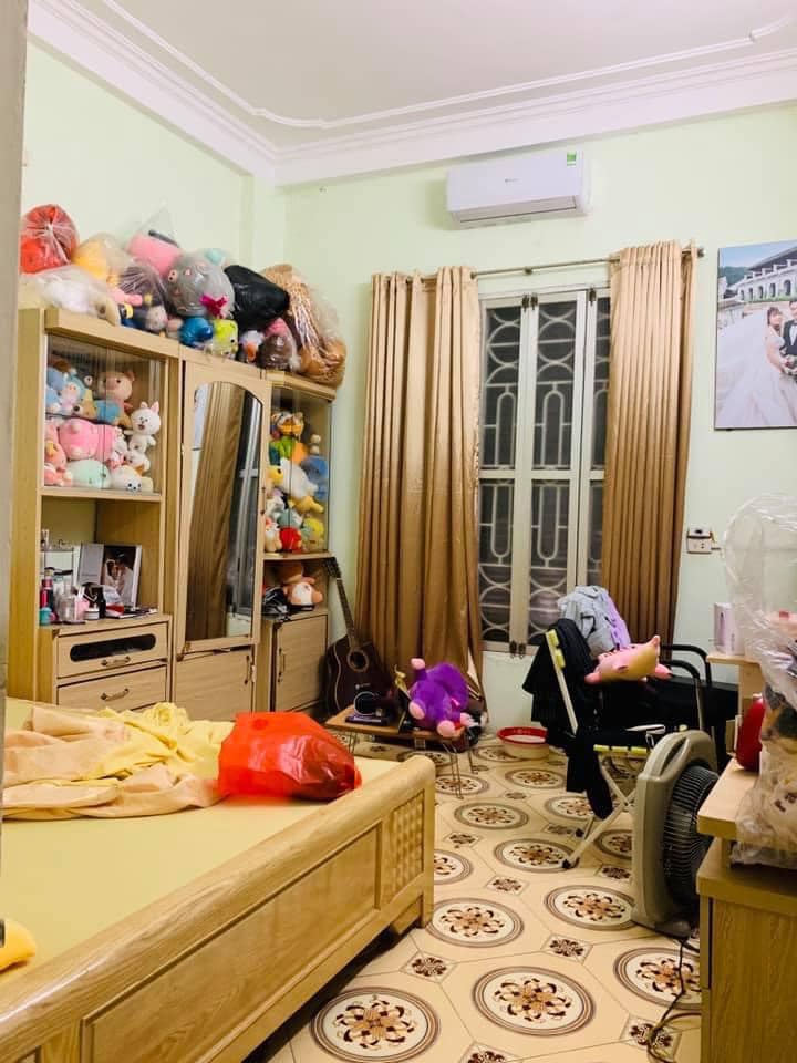 Nhà mặt phố Đê Trần Khát Chân, 98m2, mặt tiền 4m, giá 10.3 tỷ