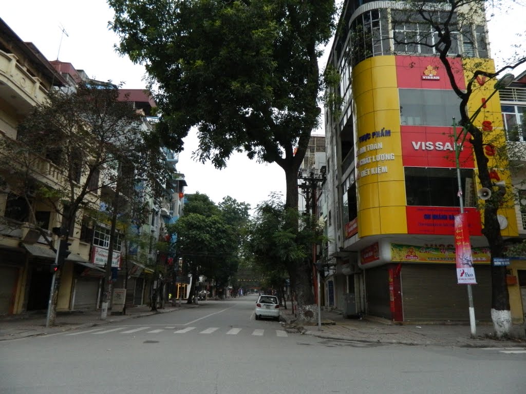 Cho thuê nhà mặt phố Tuệ Tĩnh sàn 100m2, 5 tầng, mặt tiền 5m