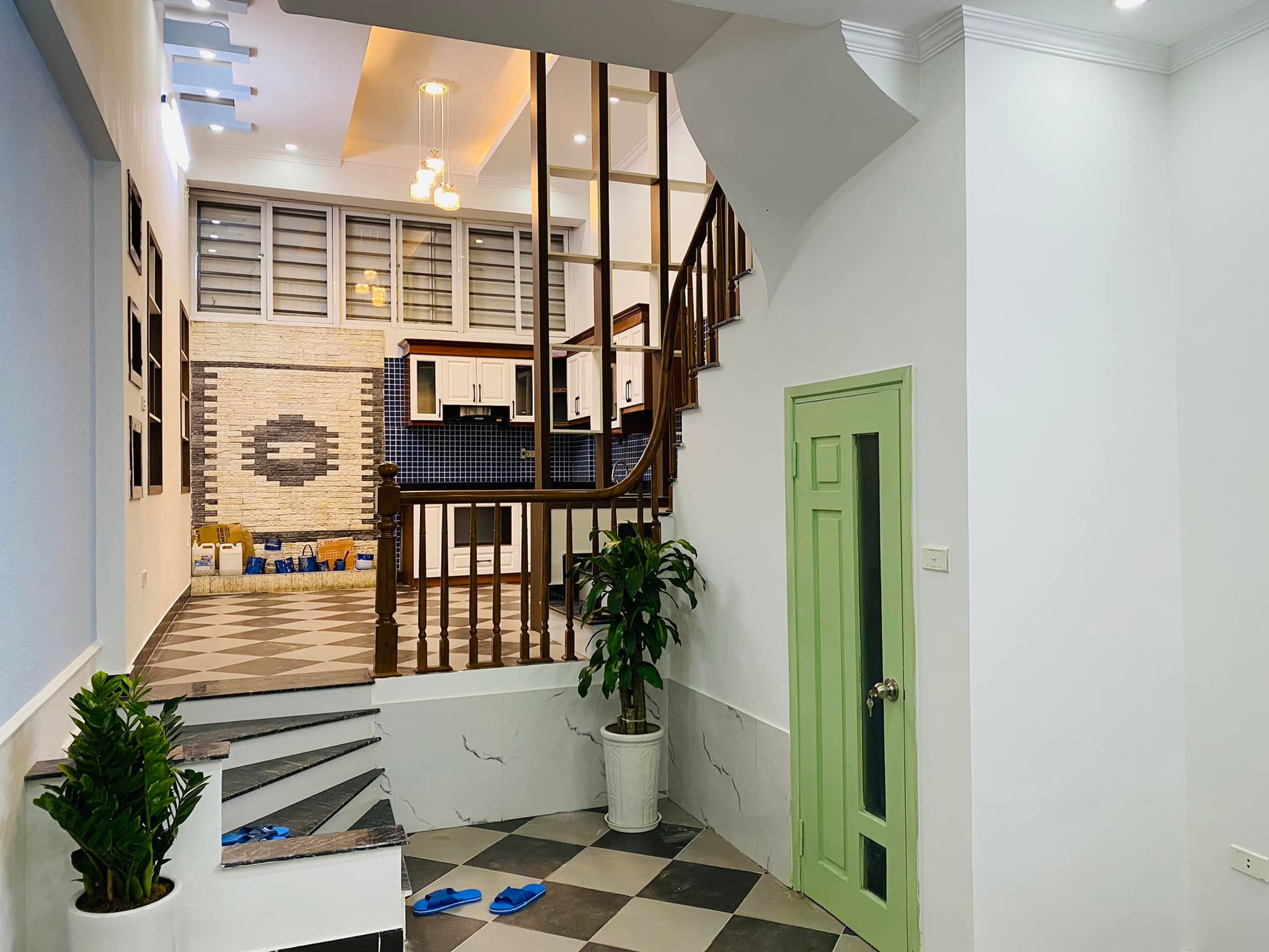 Bán nhà Quan Nhân-Q.Thanh Xuân-Nhà đẹp ở ngay-ngõ 3 Gác-Thông tứ tung-Dtích 45m-Giá 5.5 tỷ