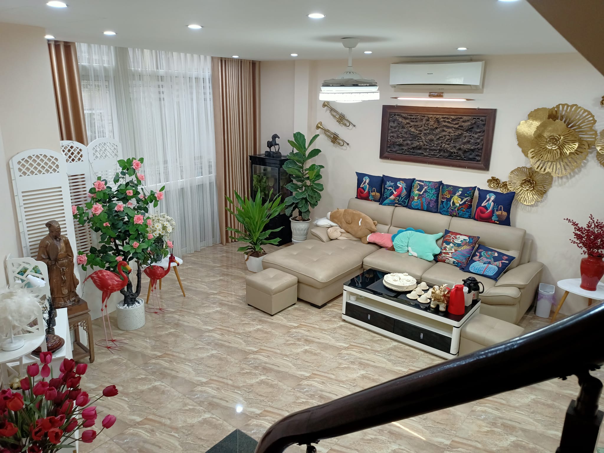 Nhà gần mặt phố Hàn Thuyên, lô góc 30m2 x 5 tầng, mặt tiền 4.3m, giá 7.6 tỷ