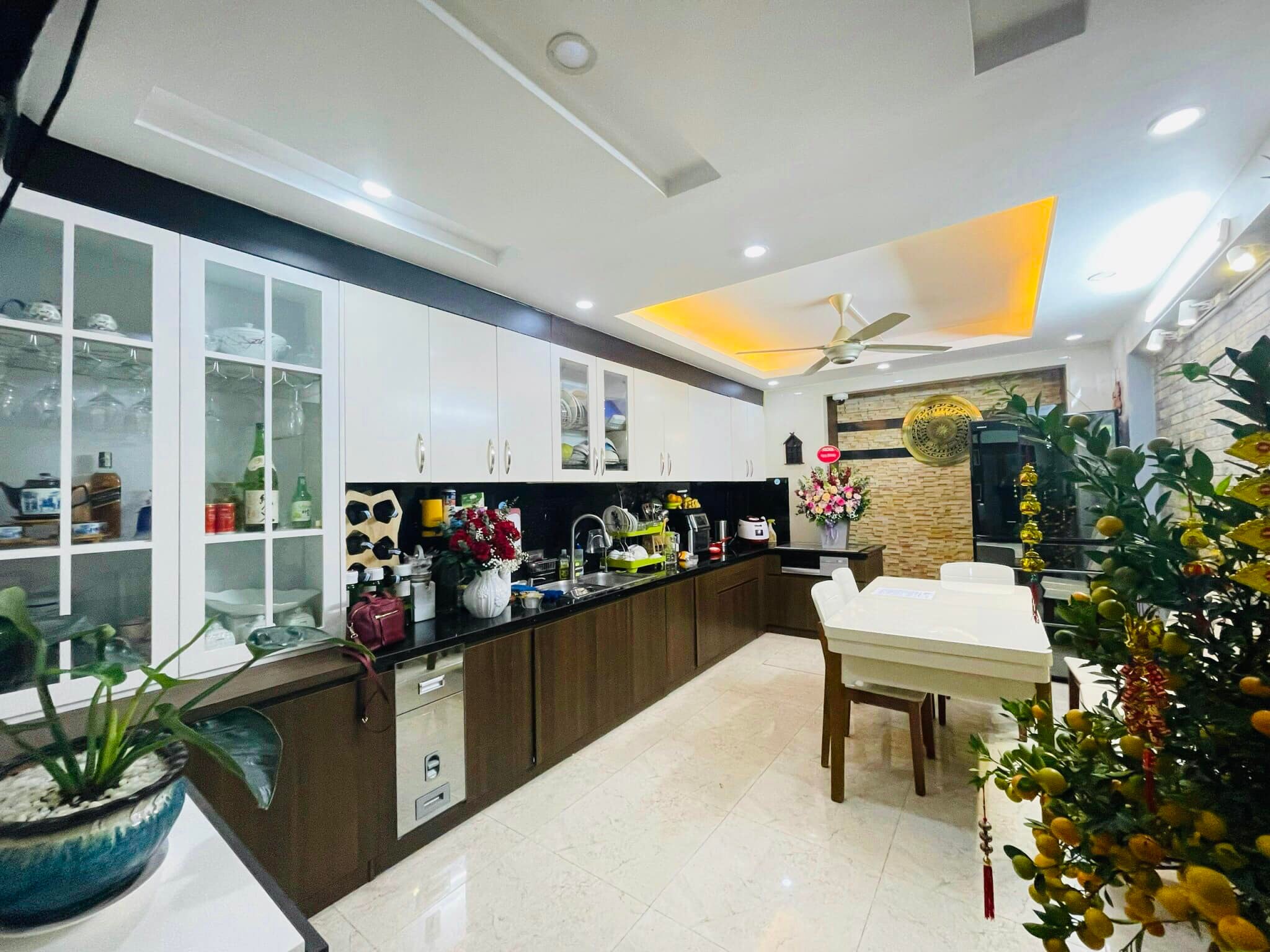 Bán nhà Thái Hà, nội thất xịn sò, 41m2 x 5 tầng, 15m ra ô tô tránh, an sinh cực đỉnh