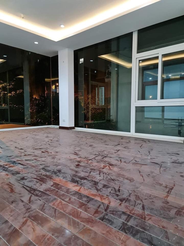 Bán Biệt Thự Hành Xóm KĐT Nàng Hương Đường Nguyễn Trãi. 180m2, 4 Tầng