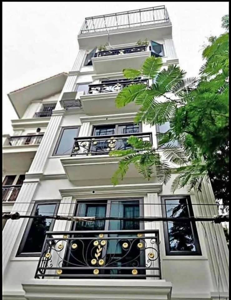 Nhà Đẹp 5 Tầng Ngõ 175 Lạc Long Quân, Tây Hồ Mặt Tiền 5m Gíá 4,2 tỷ