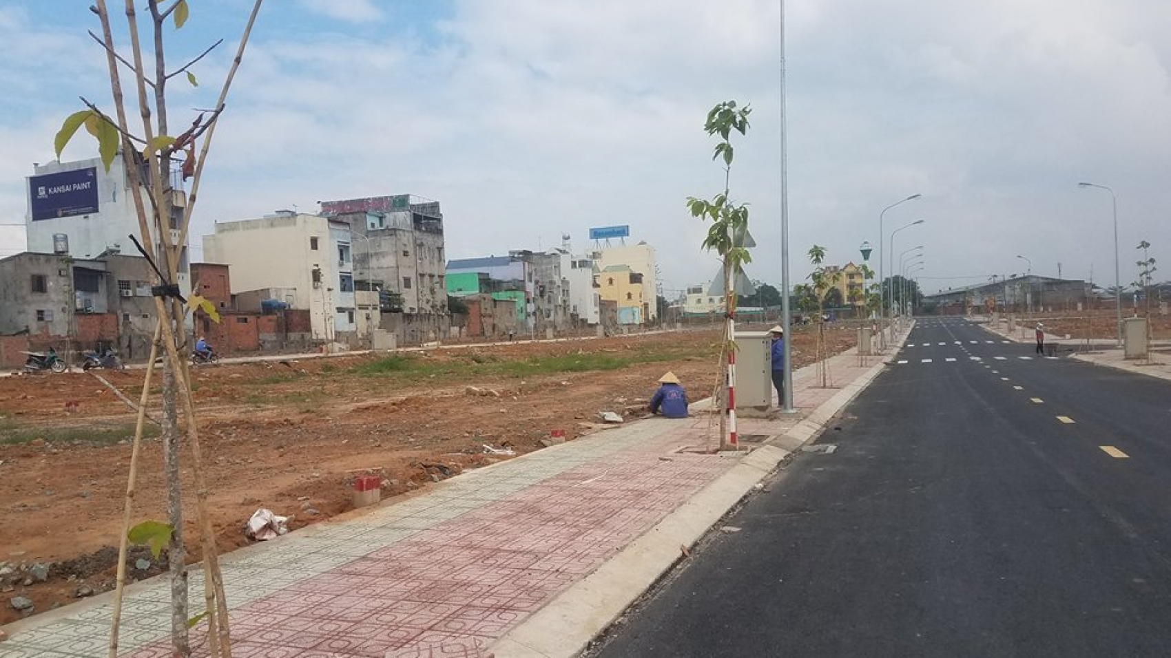 Chính chủ bán nhà: DT 237,6m2 mặt đường Quốc lộ 279 gần ủy ban xã Nà Nhạn.