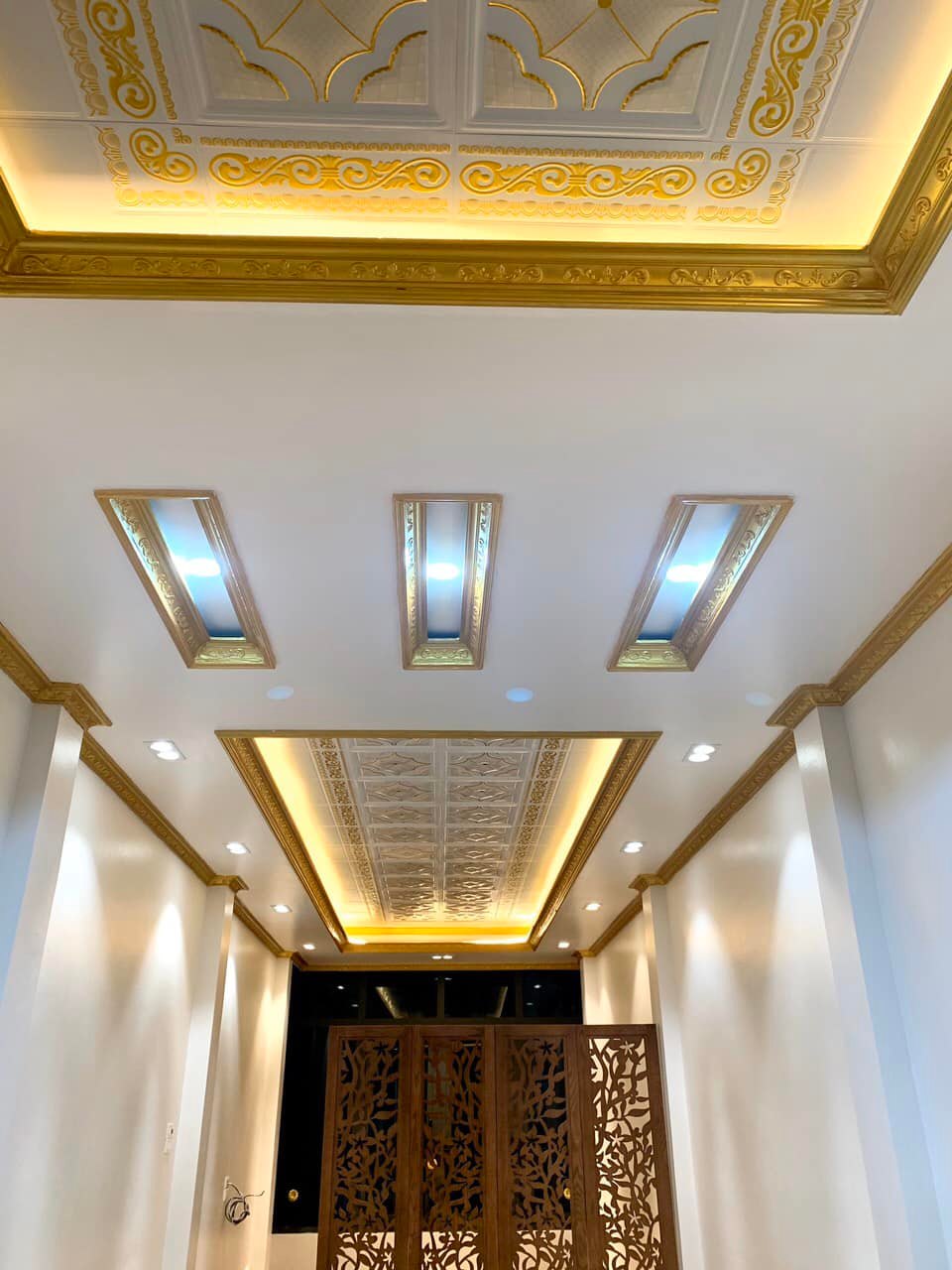 Nhà mặt ngõ 279 Hoàng Mai, đối diện Feliz Homes, 55m2 x 6 tầng thang máy, giá 12.5 tỷ