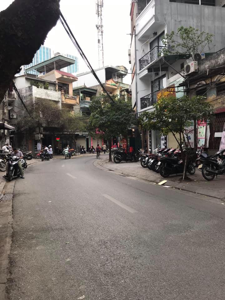 Nhà mặt phố Hồng Mai, thoáng trước-sau, 81m2, mặt tiền 5.5m, giá 13.7 tỷ