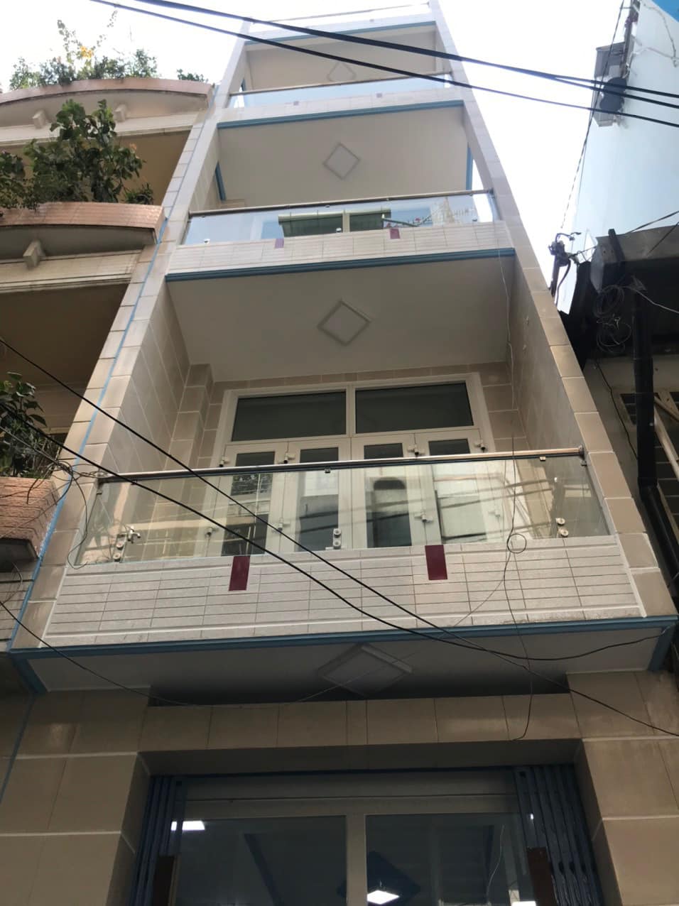 Bán Nhà Hẻm Xe hơi, giá 5 tỷ 7, đường Võ Văn Kiệt, Phường 1, Quận 5