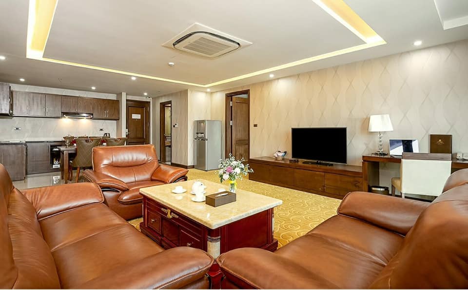 Bán nhà mặt phố Bà Triệu, Hai Bà Trưng 180m, mt 6m. Giá: 92 tỷ