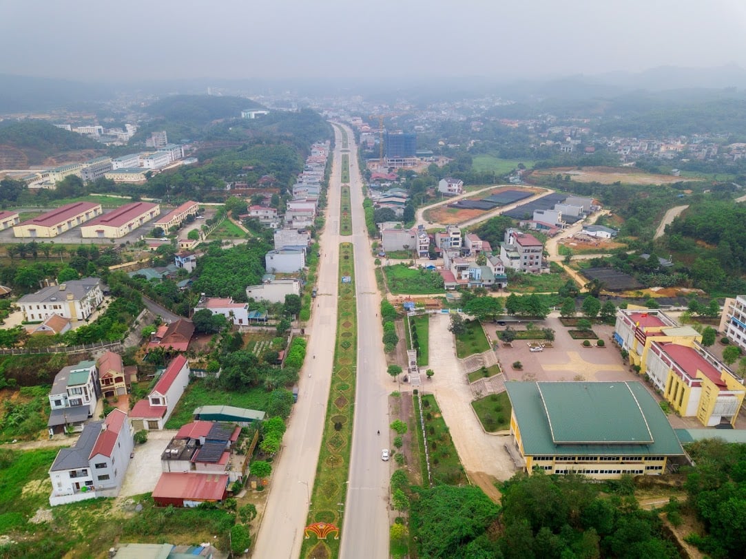 Bán nền tuyến 32A - 2 Lộ 2 chiều rộng 30m