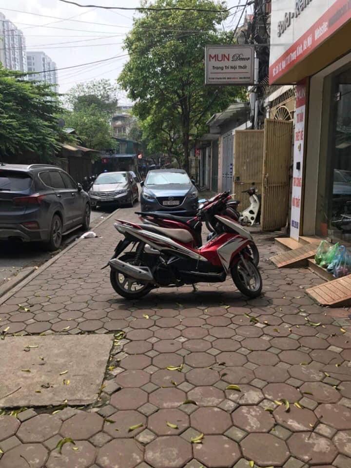 Bán gấp nhà Cầu Giấy dt 92m2