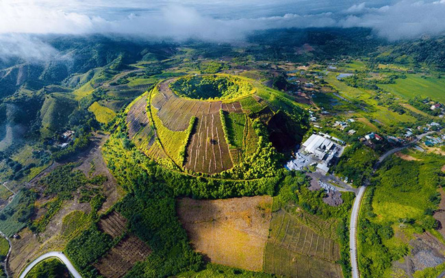 Cần bán 3ha đất tại TP Gia Nghĩa, đường betong 6m, gần UBND phường. MT view suối dài 500m