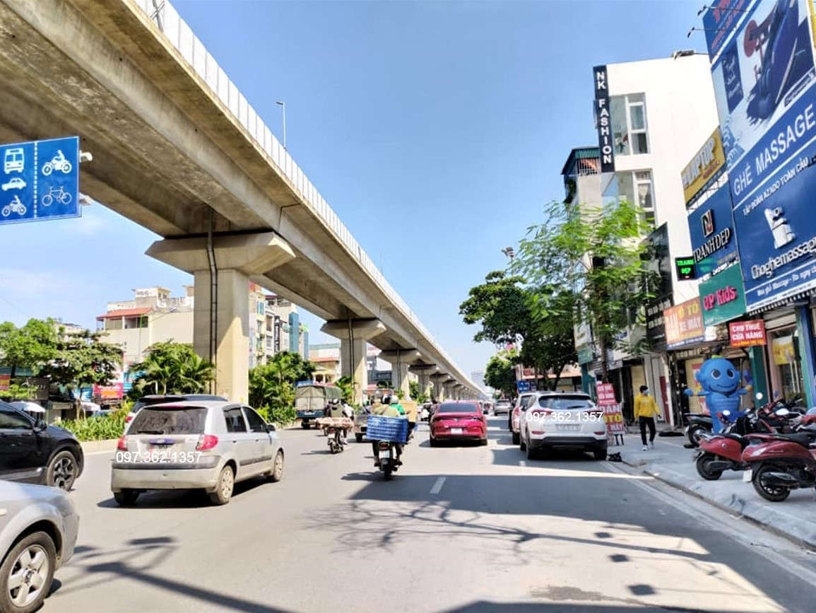 51m2 Mặt phố Nguyễn Trãi, Thanh Xuân, đất vuông sổ đẹp, cho thuê 25 triệu/tháng từ rất lâu rồi!