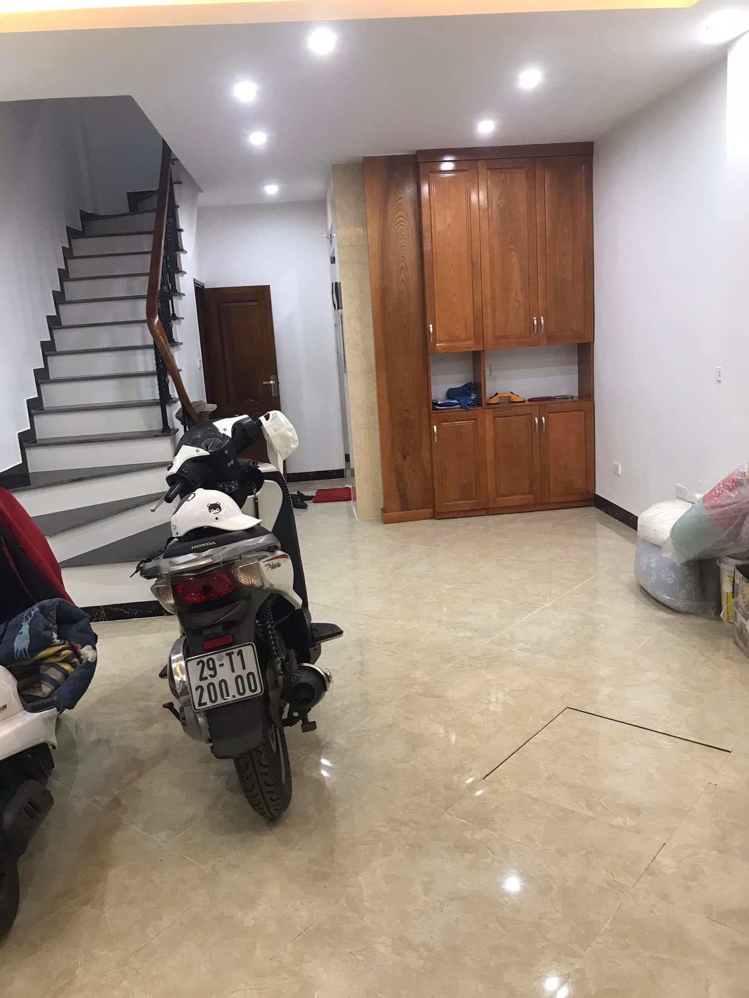 Bán Nhà Phố Nguyễn Ngọc Vũ Cầu Giấy. Ô Tô, Kinh Doanh. 6T Thang Máy