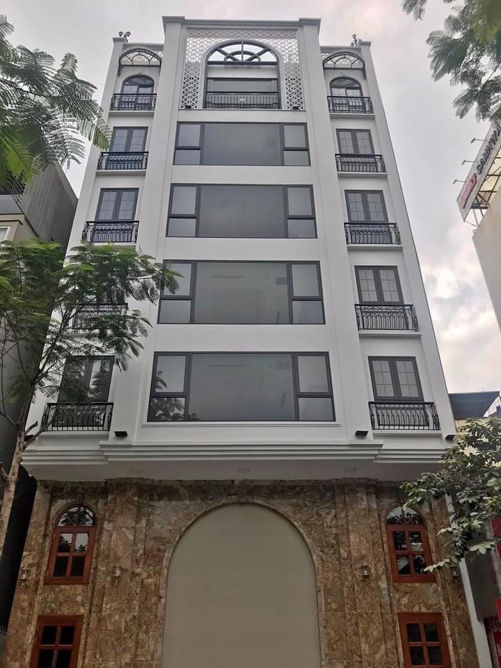 BÁN GẤP NHÀ MẶT PHỐ PHỐ HUẾ 280M2 - 7 TẦNG - MT 8,5M - CHÀO 190 TỶ.