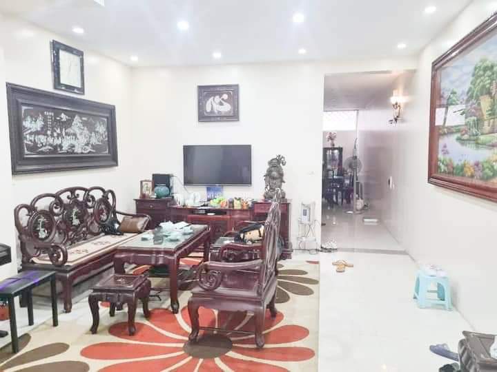 Siêu hot! Nhà phân lô vỉa hè - ô tô tải tránh- kinh doanh- thông số đẹp Phố Lê Lợi Hà Đông 80m 4T 12.8