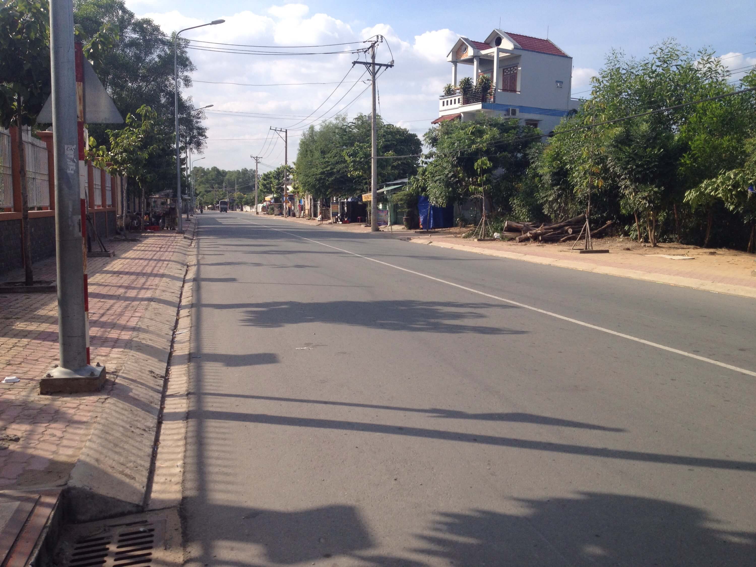 Bán mảnh đất diện tích 394m2, sổ đỏ chính chủ thôn Na Hoa, xã Hồ Sơn, Hữu Lũng