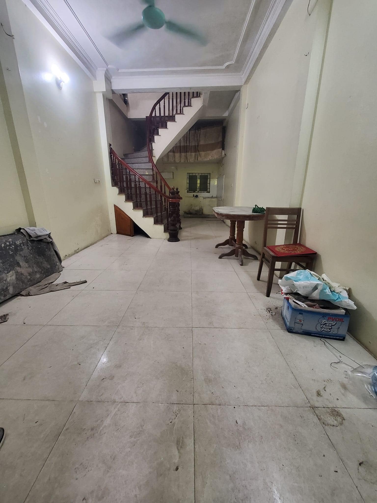 Ngõ 215 Trần Quốc Hoàn - ngõ ô tô, 2 thoáng 38m2, 4 tầng. Giá 7.7 tỷ