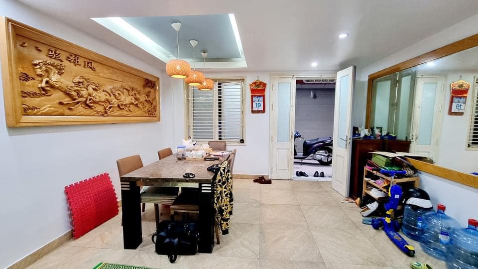 CỰC HIẾM - SIÊU SIÊU PHẨM phố Ngọc Khánh - Ba Đình - chỉ 7.9 tỷ - 40M - 4 Tầng - MT 4.3m.