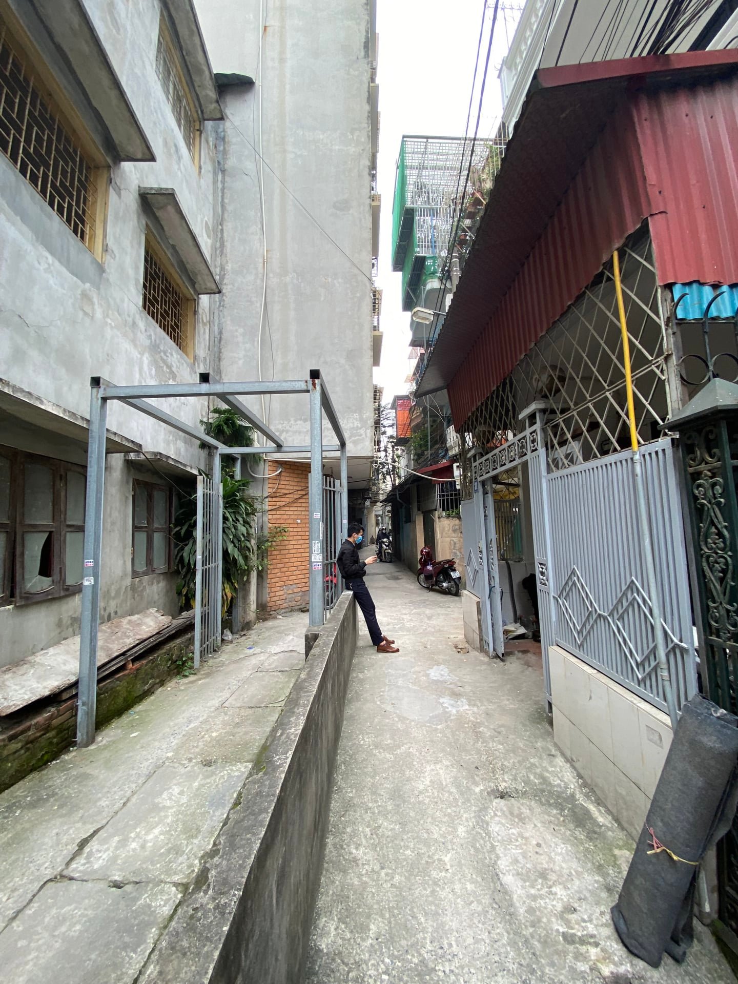 NHÀ ĐẸP - lô góc 3 thoáng ở 89 Phạm Văn Đồng, 69m2 x 5 tầng, mt 4.2m. Giá 6.1 tỷ