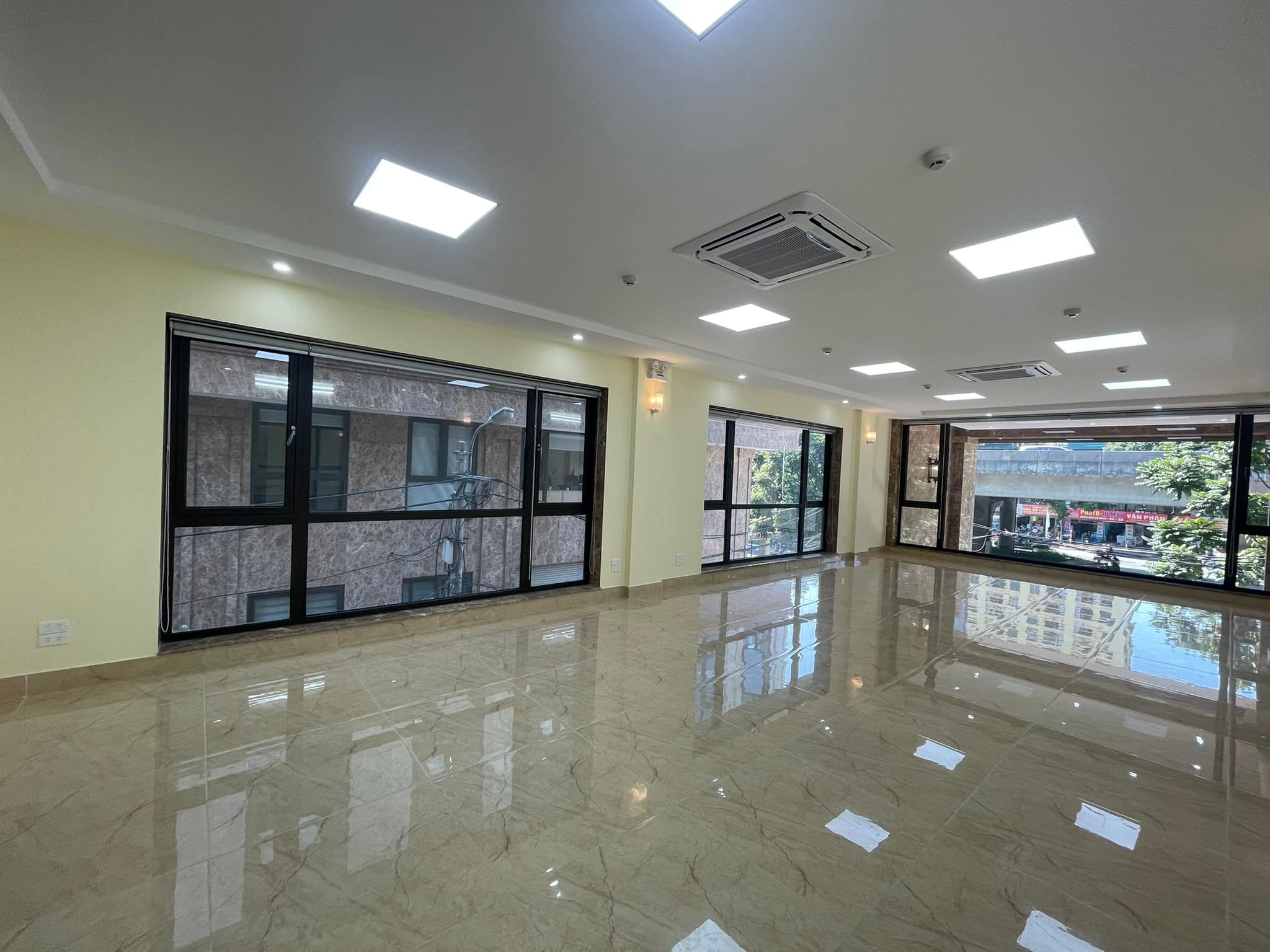 142m2