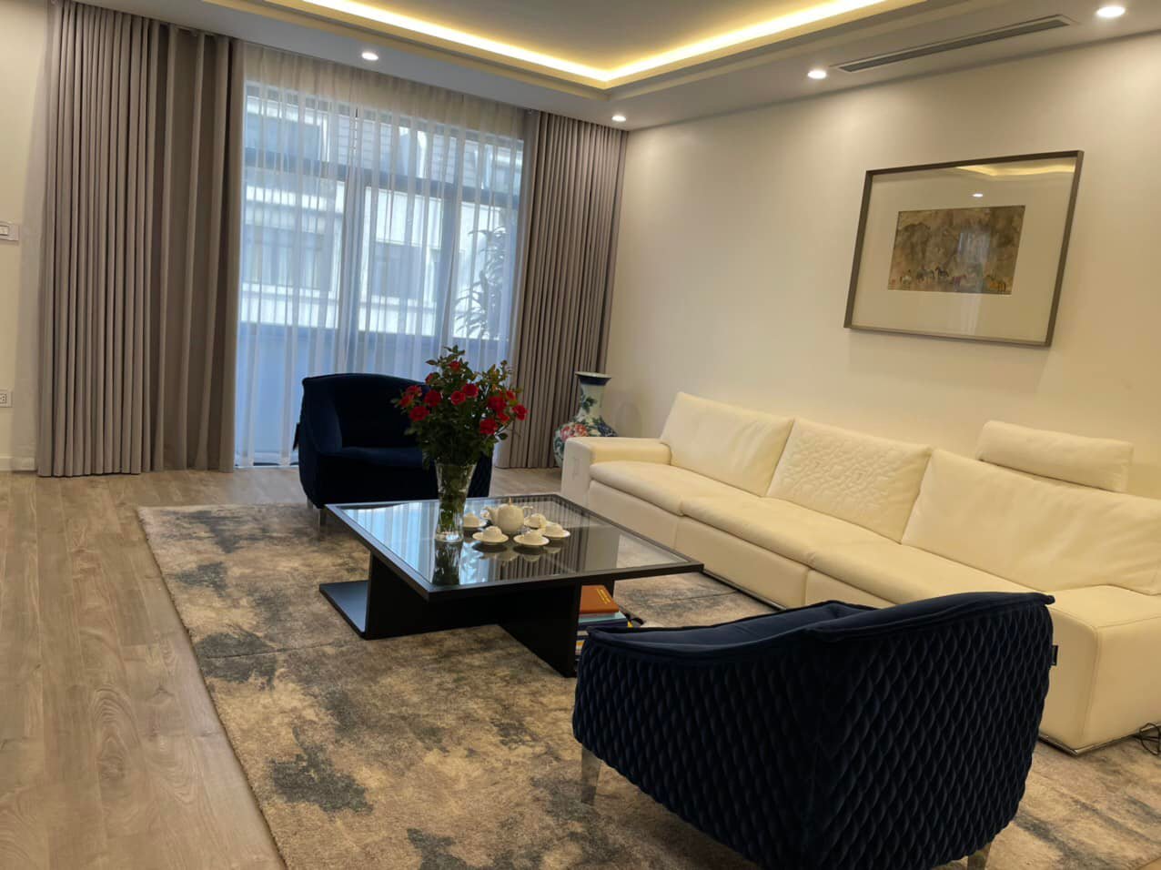 Bán nhà Hoàng Cầu, Đống Đa 120m, 10 tầng, mt 6m. Giá: 31 tỷ