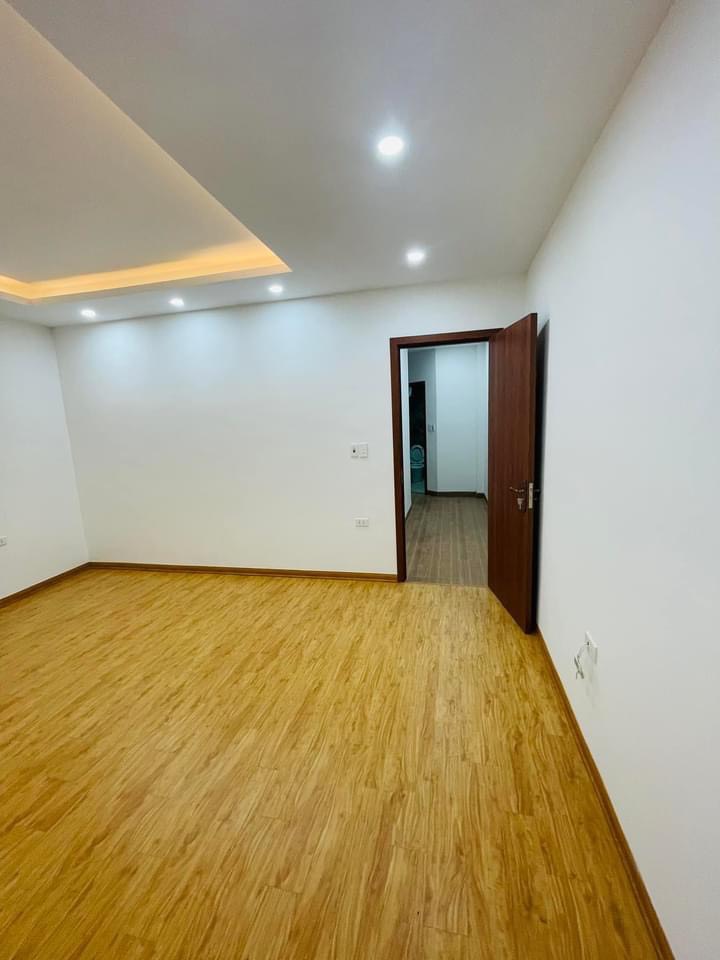 Bán Gấp Nhà Đông Tác - Đống Đa 51m, 5Tầng, Mt4,5m, Giá 6.4 tỷ.