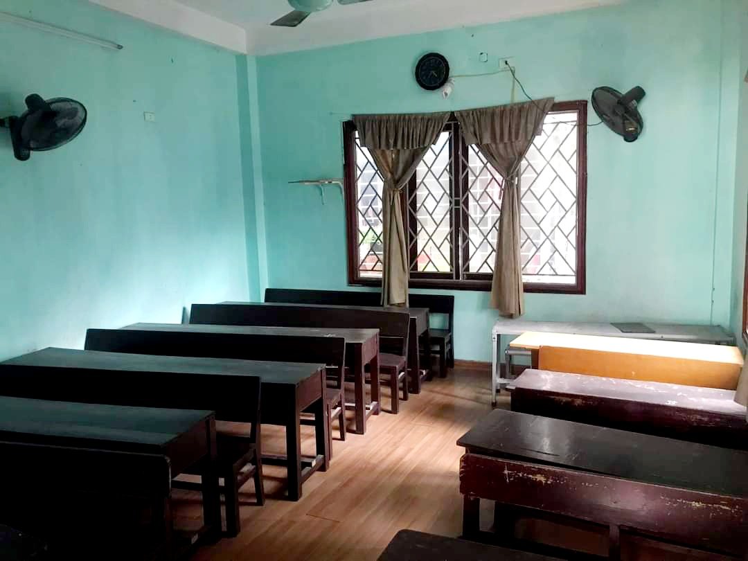 CẦN BÁN NHÀ KHU PHÂN LÔ CÁN BỘ GẦN MẶT PHỐ NGHĨA TÂN, TRẦN TỬ BÌNH, DÂN TRÍ CAO, AN SINH TUYỆT VỜI. 098.115.8.507 +